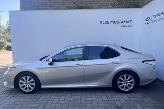 Toyota Camry, 2.5, 131 kW, hybrid, automatic, front-wheel drive