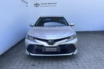 Toyota Camry, 2.5, 131 kW, hybrid, automatic, front-wheel drive