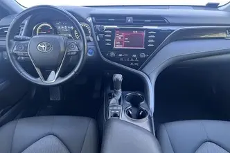 Toyota Camry, 2.5, 131 kW, hybrid, automatic, front-wheel drive