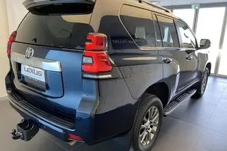 Toyota Land Cruiser, 2.8, 130 kW, diesel, automatic, four-wheel drive