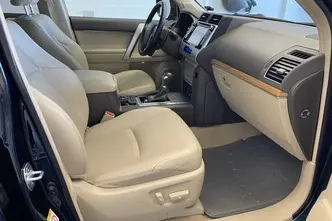 Toyota Land Cruiser, 2.8, 130 kW, diesel, automatic, four-wheel drive