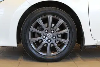Toyota Corolla, 1.6, 97 kW, petrol, automatic, front-wheel drive