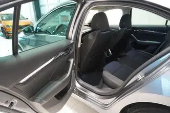 Škoda Octavia, 1.0, 81 kW, hübriid, automaat, esivedu