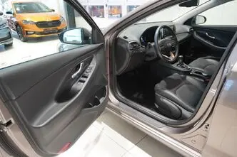 Hyundai i30, 1.5, 117 kW, hübriid, automaat, esivedu