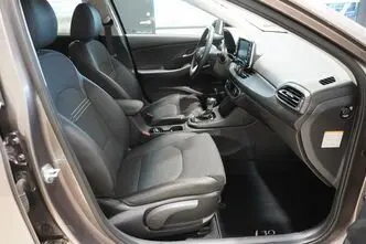 Hyundai i30, 1.5, 117 kW, hübriid, automaat, esivedu