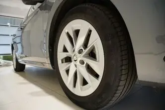 Škoda Octavia, 1.5, 96 kW, bensiin+cng, automaat, esivedu