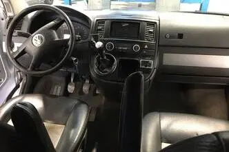 Volkswagen Multivan, diisel, manuaal, esivedu