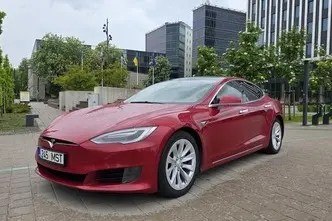 Tesla Model S, 386 kW, elekter, automaat, nelikvedu