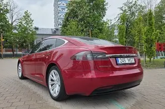 Tesla Model S, 386 kW, elekter, automaat, nelikvedu