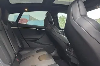 Tesla Model S, 386 kW, elekter, automaat, nelikvedu