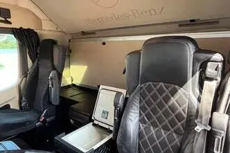 Mercedes-Benz Actros, 425 kW, diisel, automaat
