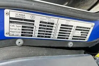 Scania P124, 309 kW, diisel, manuaal