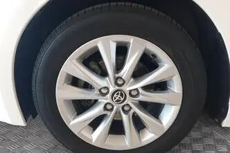 Toyota Corolla, 1.8, 90 kW, hübriid, automaat, esivedu