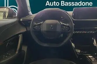 Peugeot e-2008, elekter, automaat, esivedu