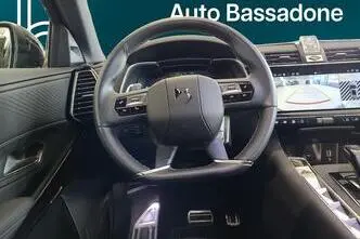 DS 7, 221 kW, pistikhübriid, automaat, nelikvedu
