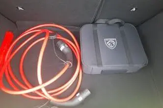 Peugeot e-208, elekter, automaat, esivedu
