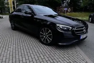 Mercedes-Benz E 200, 1.6, 118 kW, diesel, automatic, rear-wheel drive