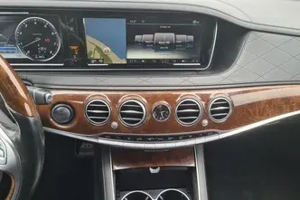 Mercedes-Benz S 550, 4.7, 335 kW, petrol, automatic, four-wheel drive