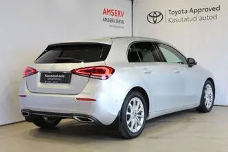 Mercedes-Benz A 180, 1.3, 100 kW, petrol, automatic, front-wheel drive