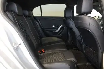 Mercedes-Benz A 180, 1.3, 100 kW, petrol, automatic, front-wheel drive
