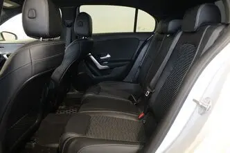 Mercedes-Benz A 180, 1.3, 100 kW, petrol, automatic, front-wheel drive