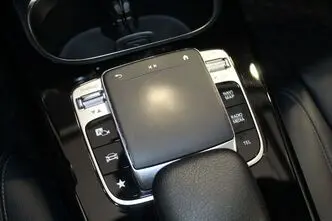 Mercedes-Benz A 180, 1.3, 100 kW, petrol, automatic, front-wheel drive