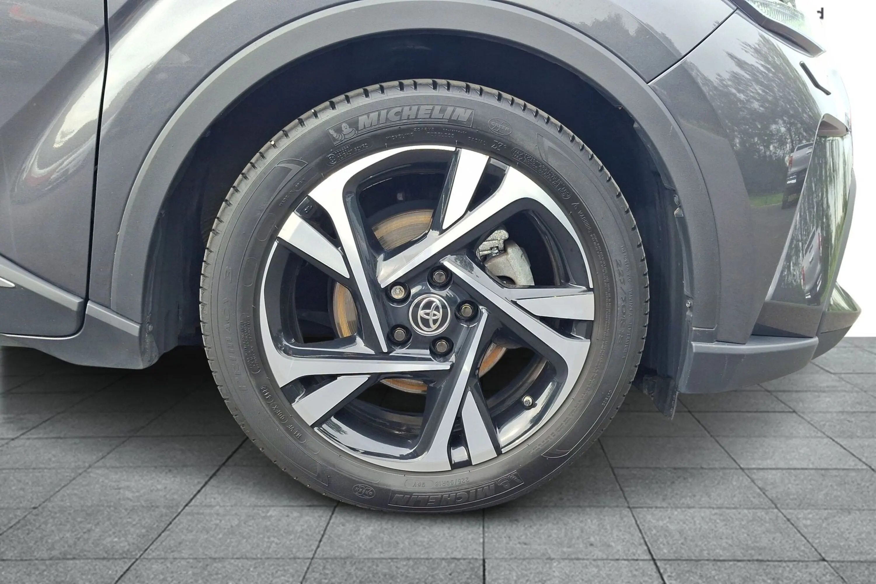 Toyota C-HR, 1.8, 72 kW, hübriid, automaat, esivedu