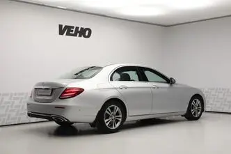 Mercedes-Benz E 220, 2.0, 143 kW, diesel, automatic, four-wheel drive