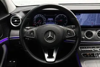 Mercedes-Benz E 220, 2.0, 143 kW, diesel, automatic, four-wheel drive