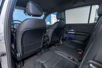 Mercedes-Benz GLB 200, 1.4, 120 kW, petrol, automatic, four-wheel drive