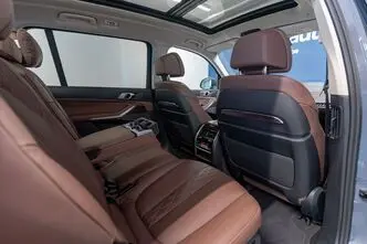 BMW X7, 3.0, 280 kW, hübriid, automaat, nelikvedu