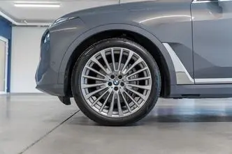 BMW X7, 3.0, 280 kW, hübriid, automaat, nelikvedu