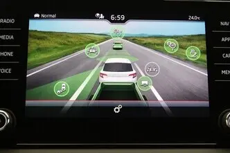 Škoda Karoq, 1.5, 110 kW, бензин, автомат, передний привод