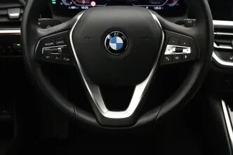 BMW 318, 2.0, 115 kW, бензин, автомат, задний привод
