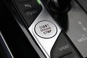 BMW 318, 2.0, 115 kW, бензин, автомат, задний привод