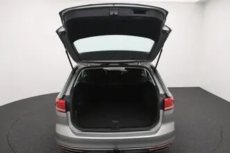 Volkswagen Passat, 1.4, 115 kW, подключаемый гибрид, автомат, передний привод