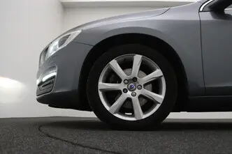 Volvo V60, 2.0, 88 kW, дизель, механическая, передний привод