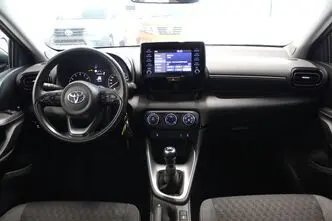 Toyota Yaris, 1.5, 92 kW, бензин, механическая, передний привод