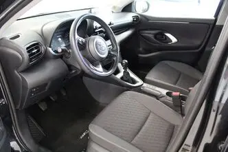 Toyota Yaris, 1.5, 92 kW, бензин, механическая, передний привод