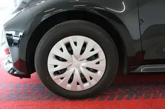 Toyota Yaris, 1.5, 92 kW, бензин, механическая, передний привод