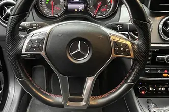 Mercedes-Benz GLA 200, 1.6, 115 kW, бензин, автомат, передний привод