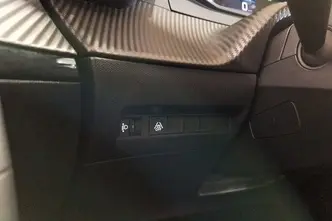 Peugeot e-2008, elekter, automaat, esivedu