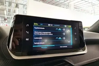 Peugeot e-2008, elekter, automaat, esivedu
