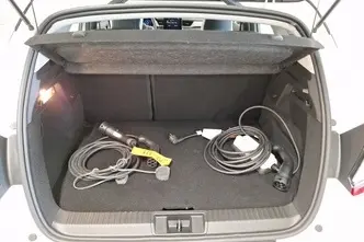 Renault Captur, 1.6, 68 kW, pistikhübriid, automaat, esivedu