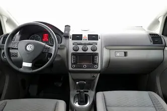 Volkswagen Touran, 2.0, 140 kW, дизель, автомат, передний привод