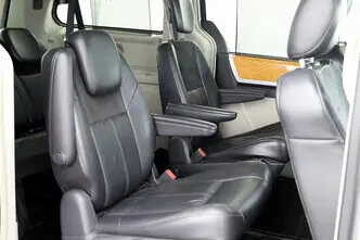 Chrysler Grand Voyager, 2.8, 163 kW, diisel, automaat, esivedu