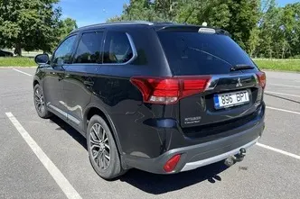 Mitsubishi Outlander, 2.0, 110 kW, petrol, automatic, four-wheel drive