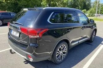 Mitsubishi Outlander, 2.0, 110 kW, petrol, automatic, four-wheel drive