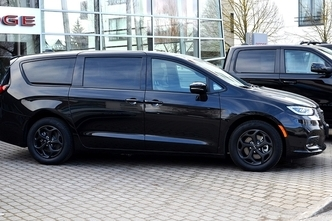 Chrysler Pacifica, 3.6, 214 kW, pistikhübriid, automaat, esivedu