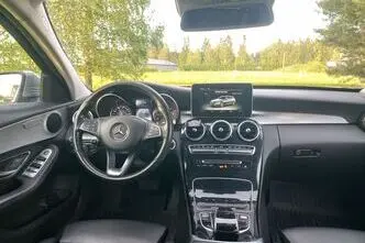 Mercedes-Benz C 200, 2.1, 100 kW, diesel, automatic, rear-wheel drive